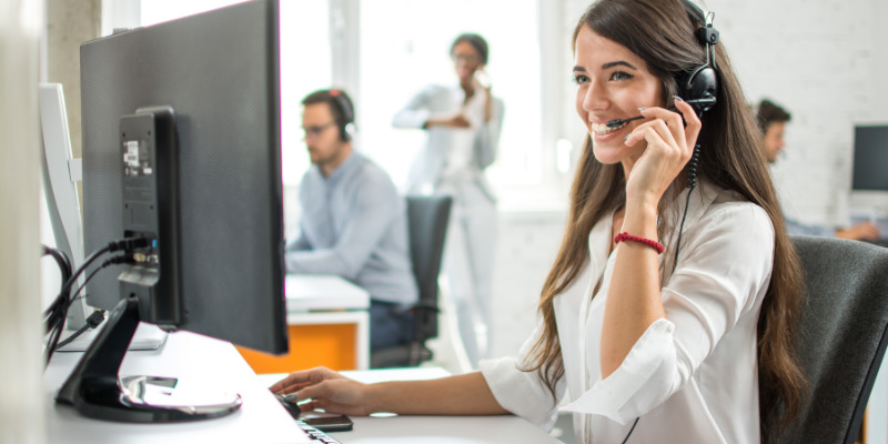 How Your eCommerce Business Can Nail Holiday Customer Service